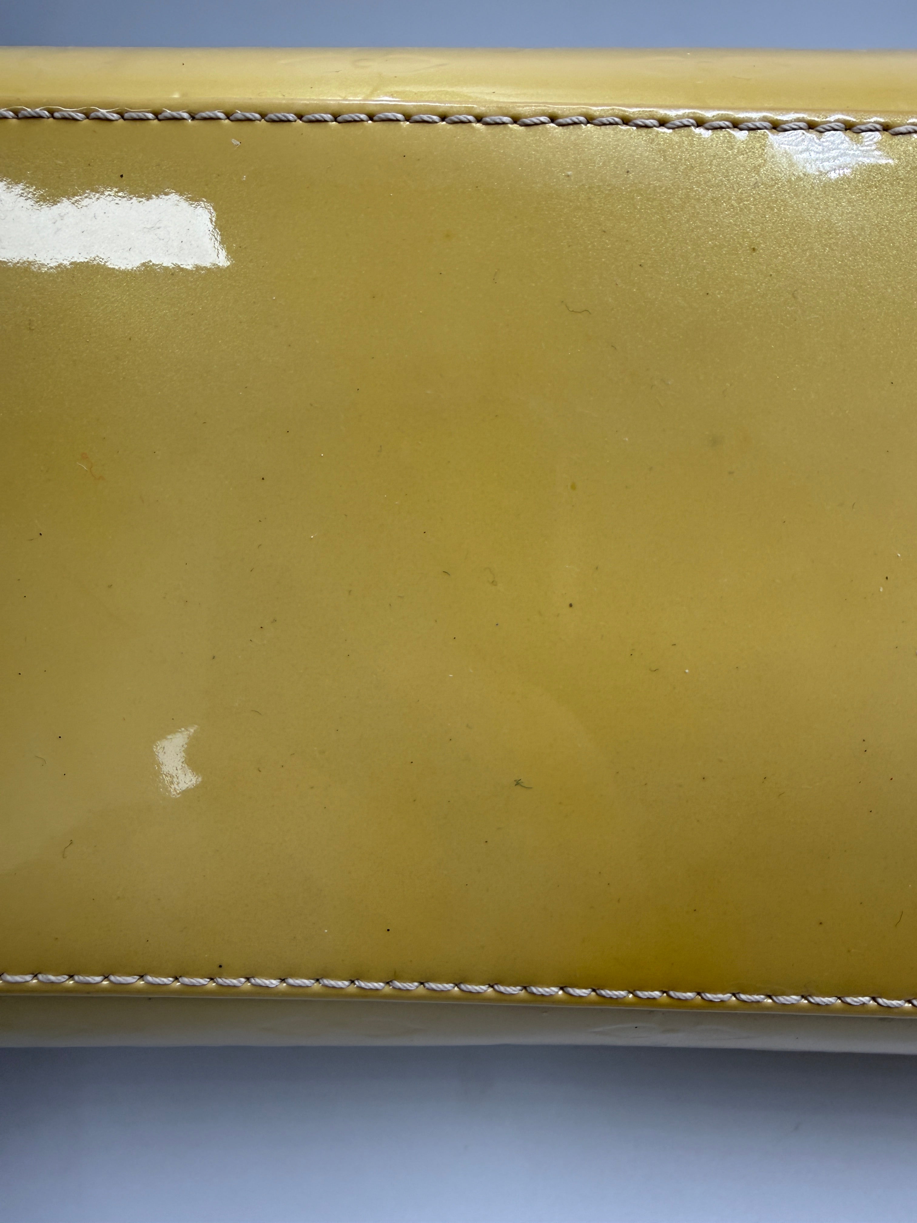 Louis Vuitton (DR4182) Brea MM Monogram Vernis Leather Bag – Yellow