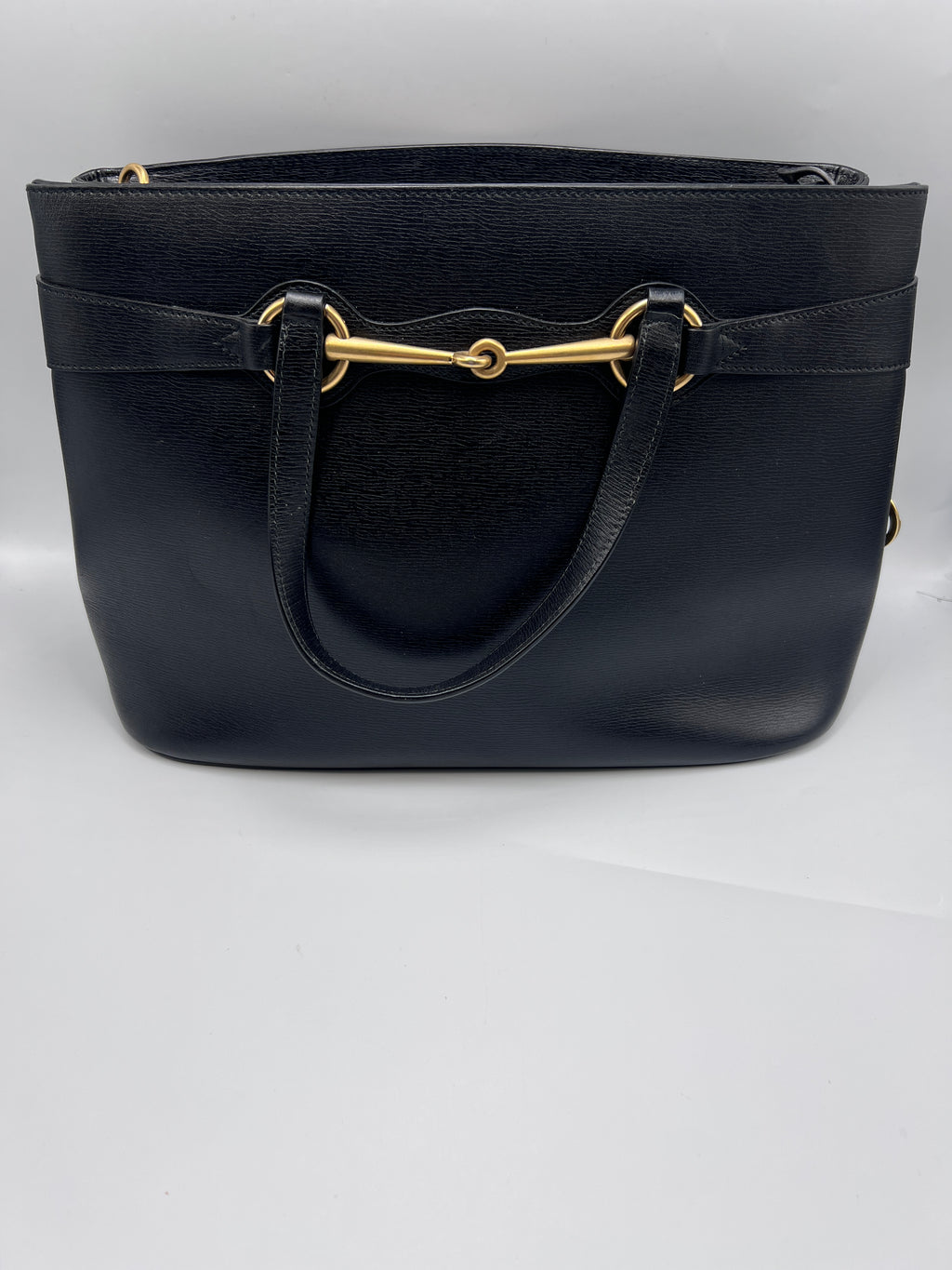 Gucci Horsebit 1955 medium leather tote bag in black with gold-tone horsebit detail