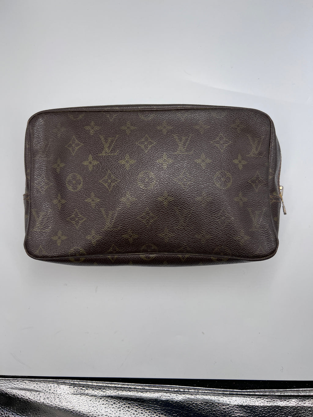 Louis Vuitton Monogram Toiletry Pouch 26 Bag