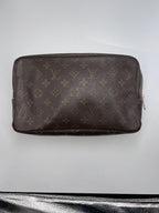 Louis Vuitton Monogram Toiletry Pouch 26 Bag
