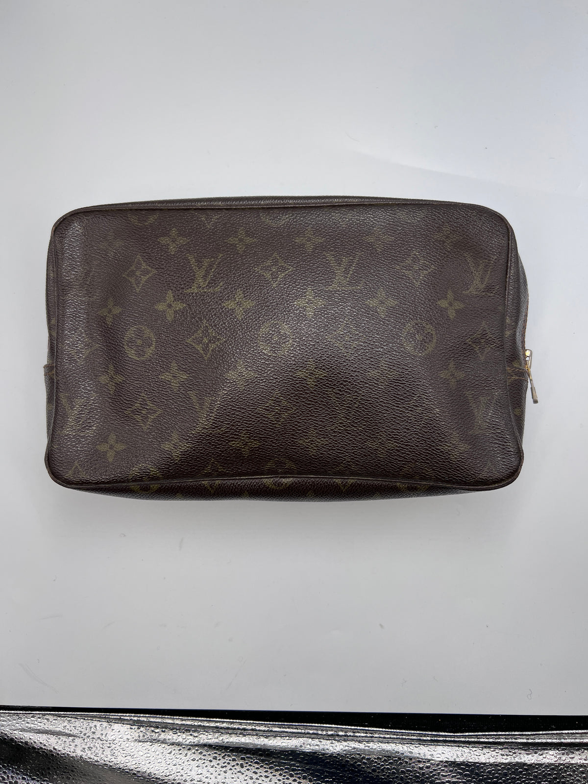 Louis Vuitton Monogram Toiletry Pouch 26 Bag