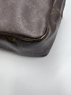 Louis Vuitton Monogram Toiletry Pouch 26 Bag