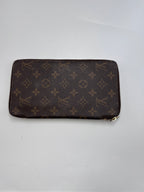 Louis Vuitton Monogram Zippy Organizer Wallet