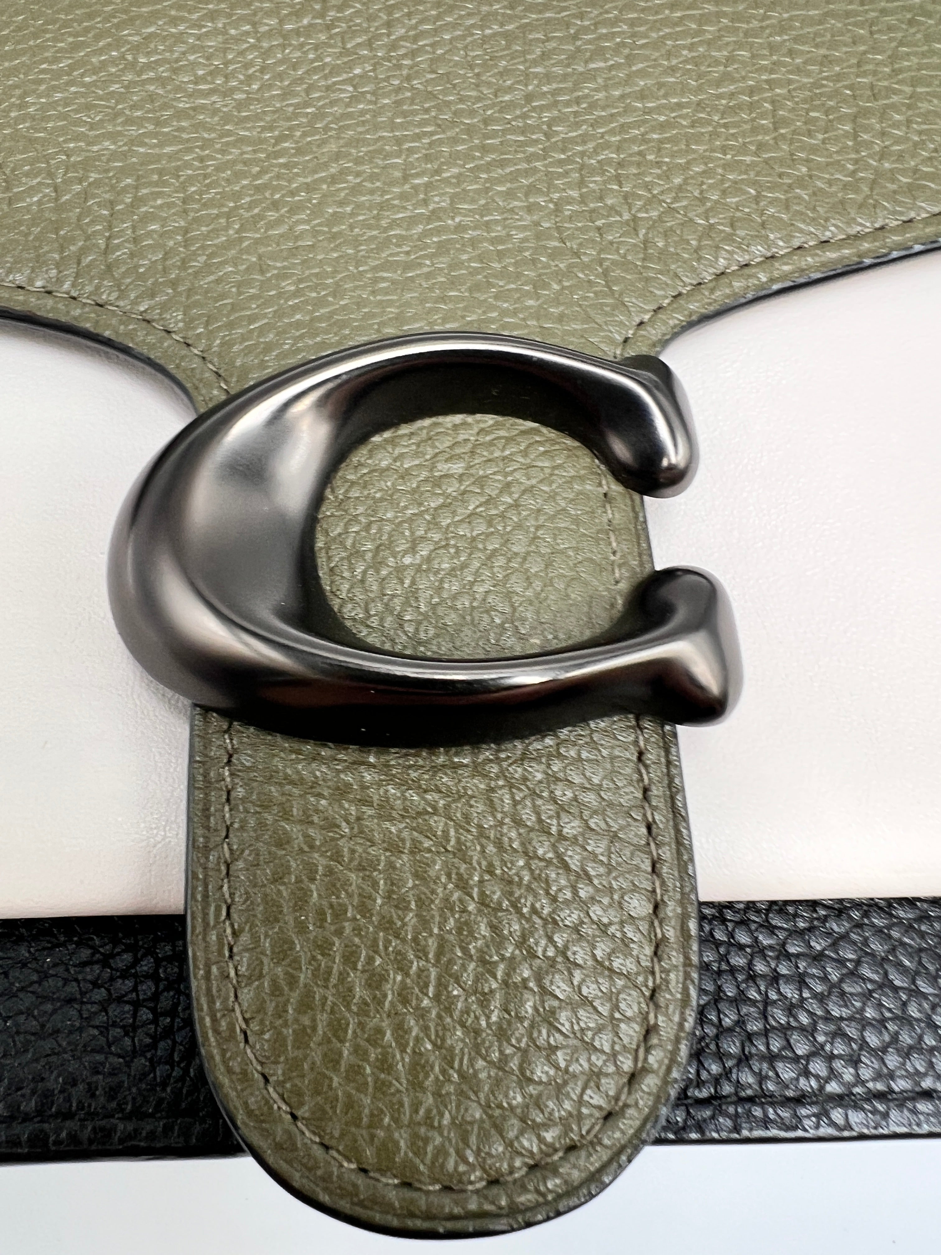 Coach Tabby Shoulder Bag 26