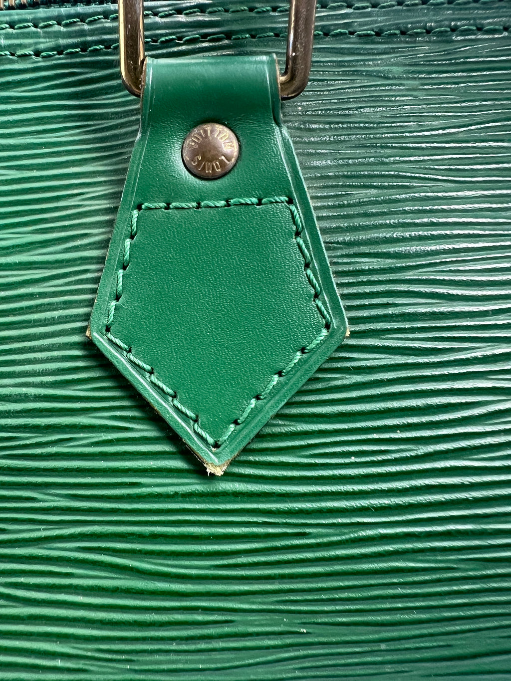 Louis Vuitton Epi Leather Speedy 25 Handbag in Borneo Green (1994) | Designer Resale