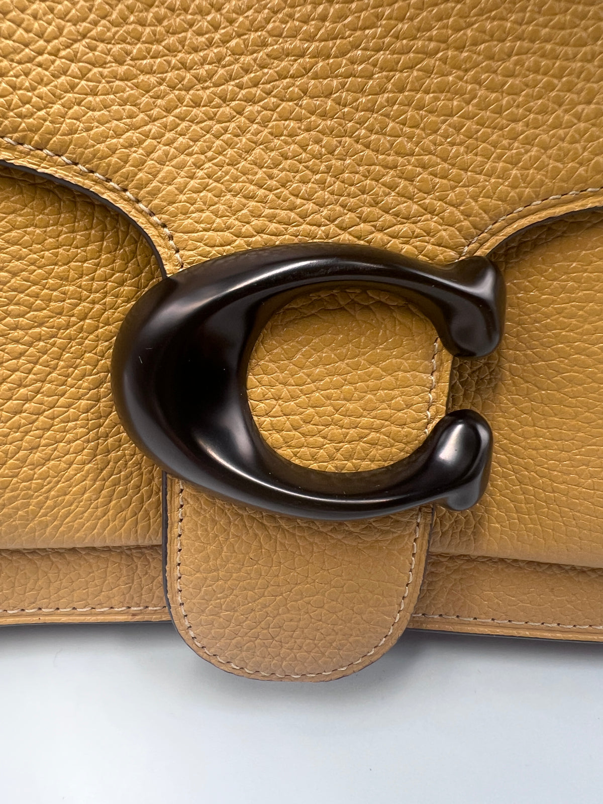 Coach Tabby 26 Shoulder Bag in Yellow Pebbled Leather with Interchangeable Straps | Designer Resale