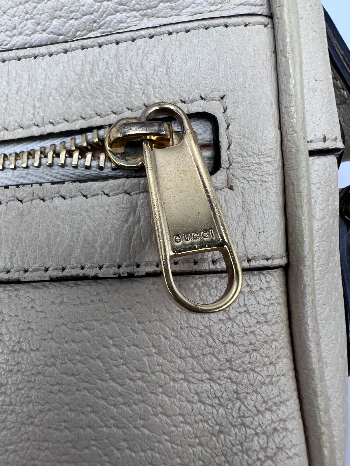 Gucci Ophidia GG Supreme Small Camera Bag