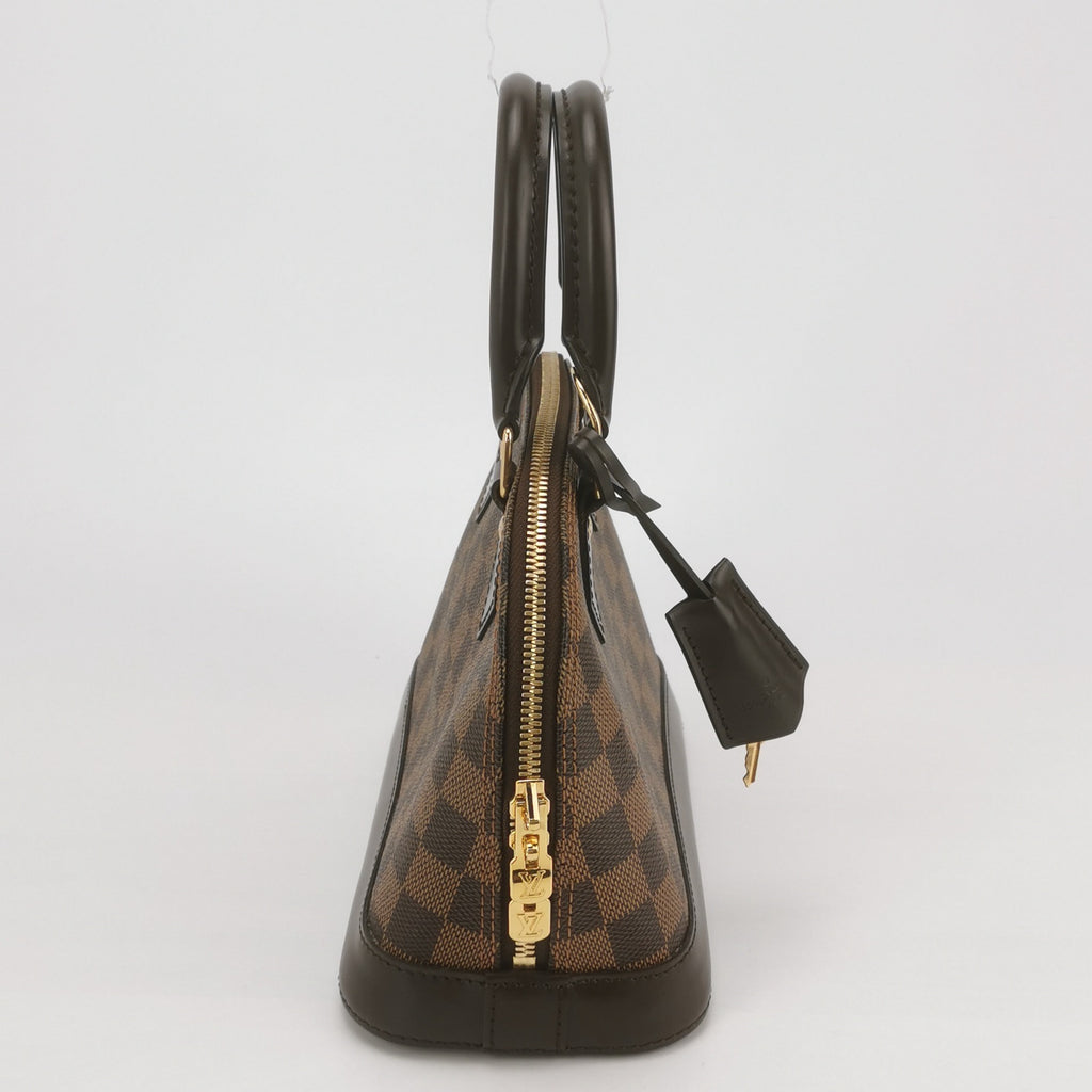 preowned designer bag louis Vuitton handbag in classic damier ebene 