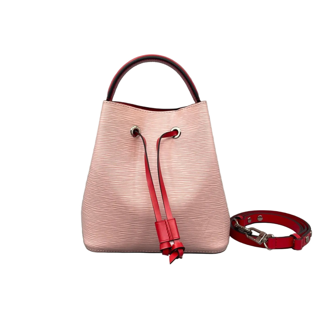 Front view of a Louis Vuitton NeoNoe BB bucket bag in pink Rose Ballerine Epi leather with red leather drawstring and silver-tone hardware, including its detachable shoulder strap.