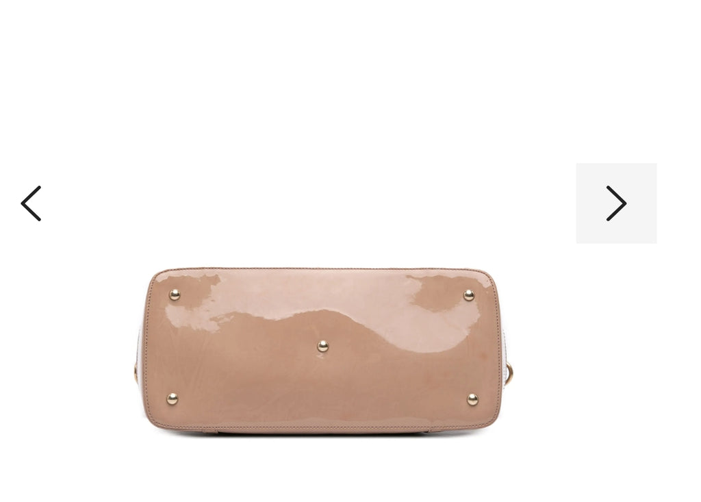 Gucci Microguccissima Patent Leather Dome Bag - Beige Nude