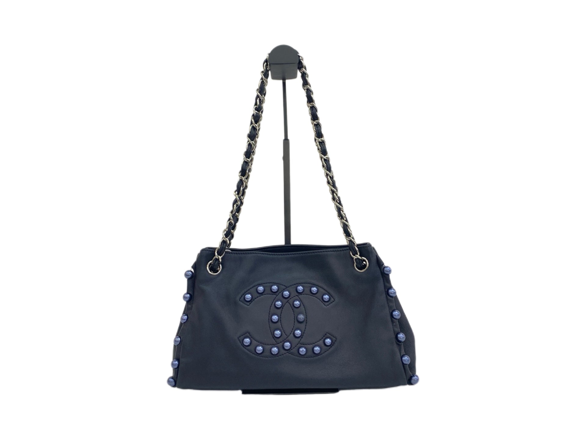 preloved chanel navy blue pearl obsession tote bag with cc logo in great condition