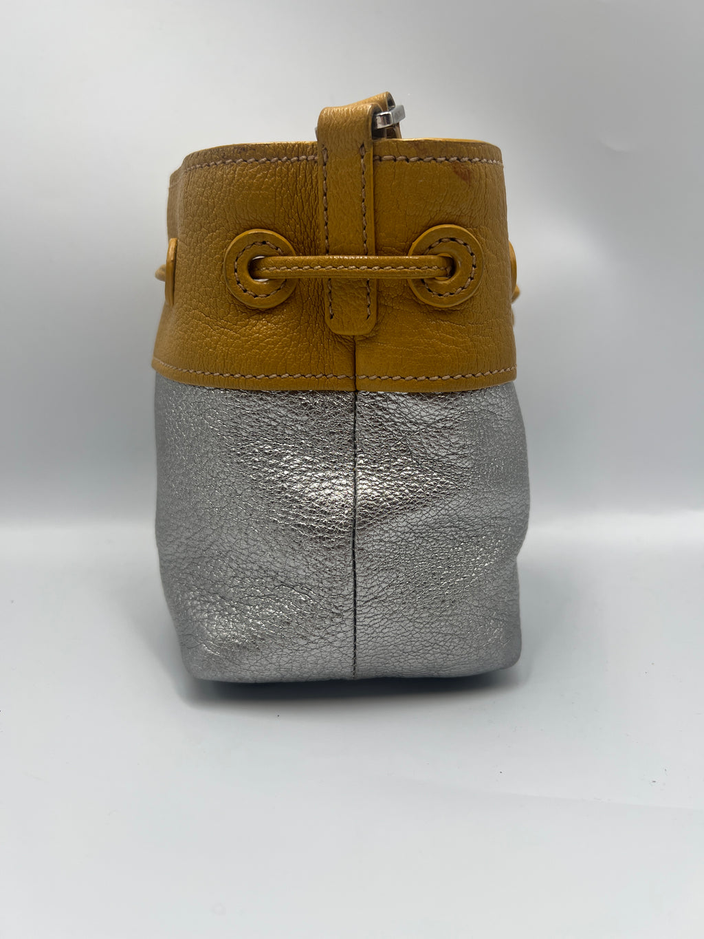 MIUMIU-CROSSBODY-SILVERLEATHER