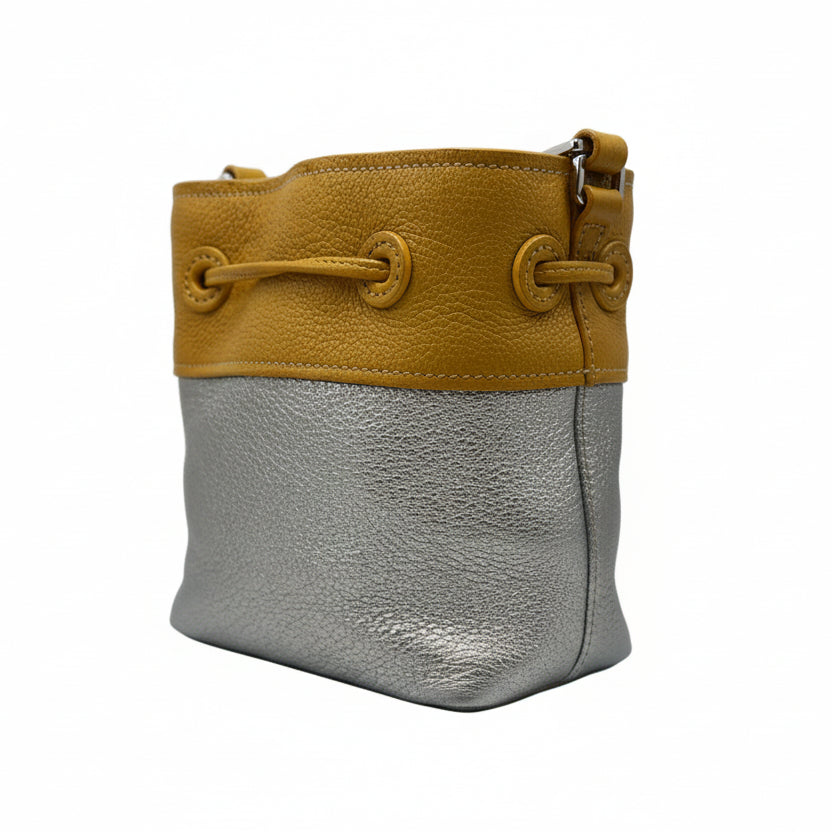 Miumiu_bucketbag_crossbody1